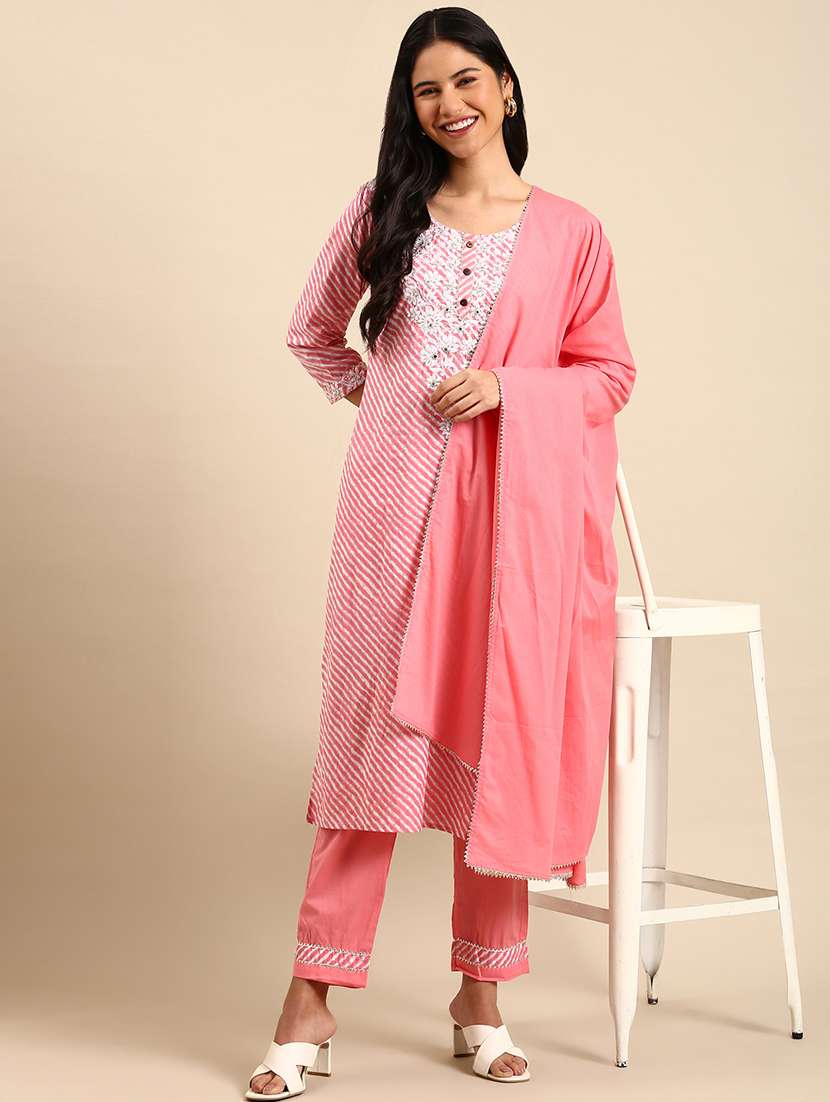 women three quarter sleeve kurta pant with dupatta set