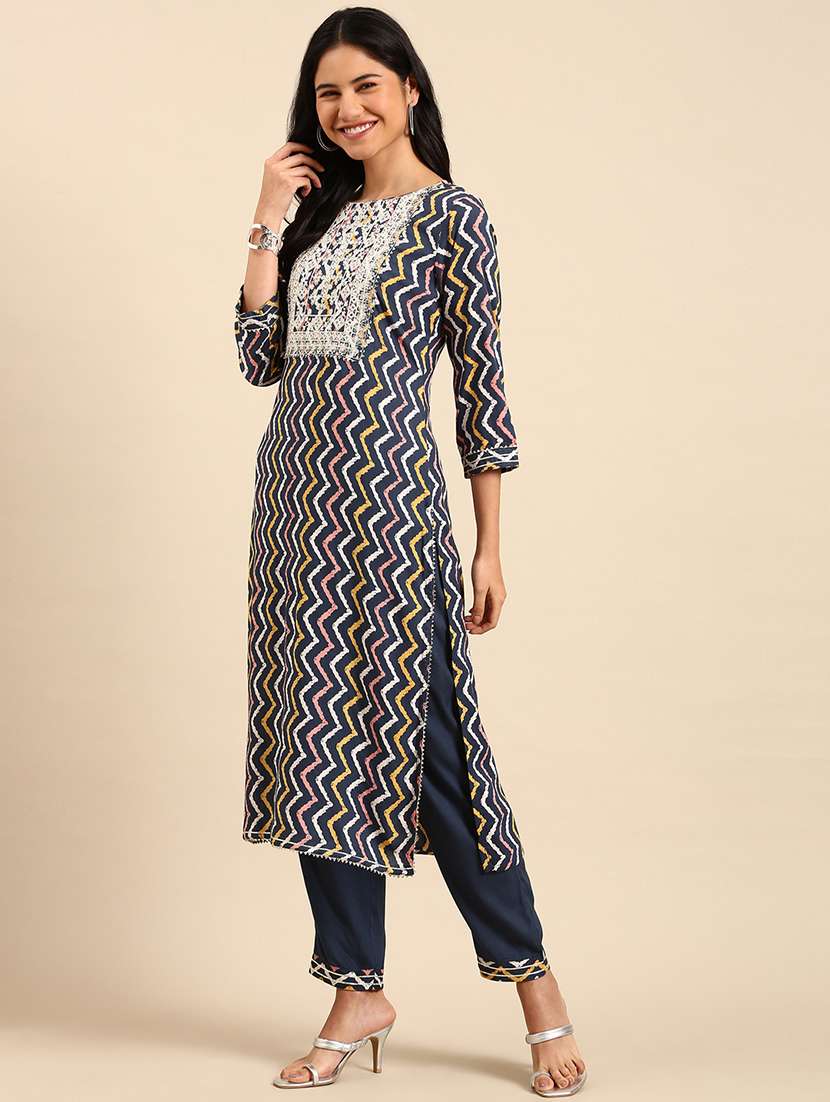 women chevron printed kurta pant with dupatta set - 21550335 -  Standard Image - 1