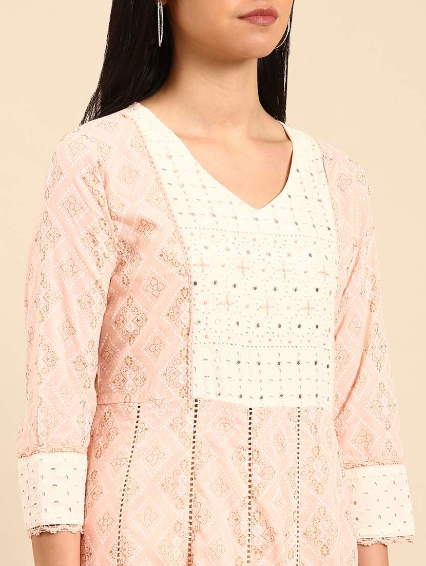 women three quarter sleeve kurta pant with dupatta set - 21550368 -  Standard Image - 4