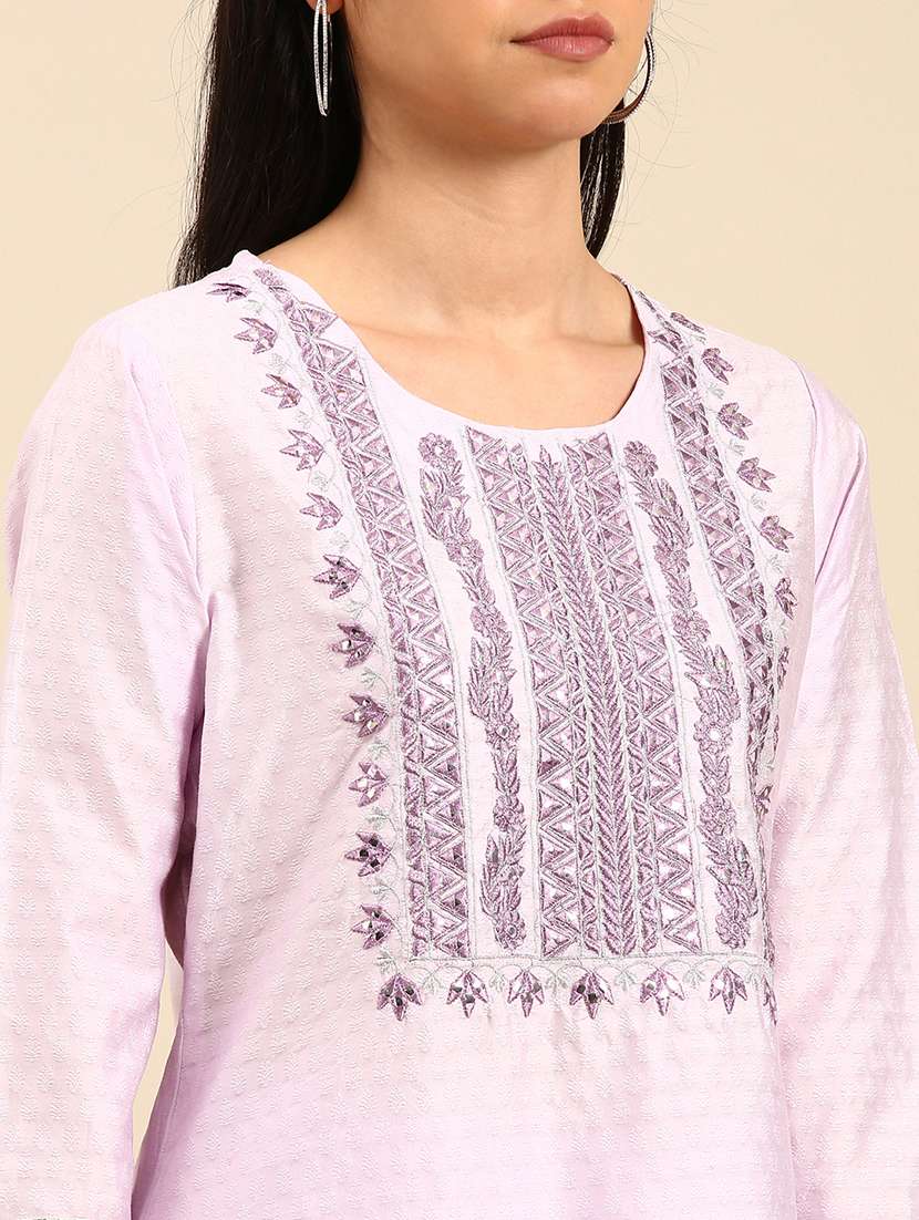 women lavender embroidered kurta pant set with dupatta - 21550383 -  Standard Image - 4