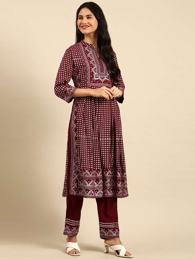 women three quarter sleeve kurta pant with dupatta set - 21550390 -  Standard Image - 1