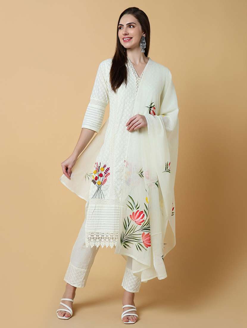 women three quarter sleeve kurta pant with dupatta set - 21550402 -  Standard Image - 4