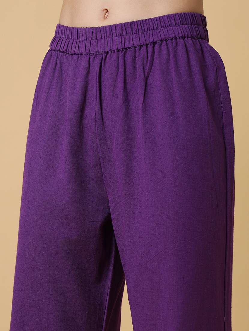 Women Purple Solid V-neck Kurta Pant Set - 21550432 -  Standard Image - 6