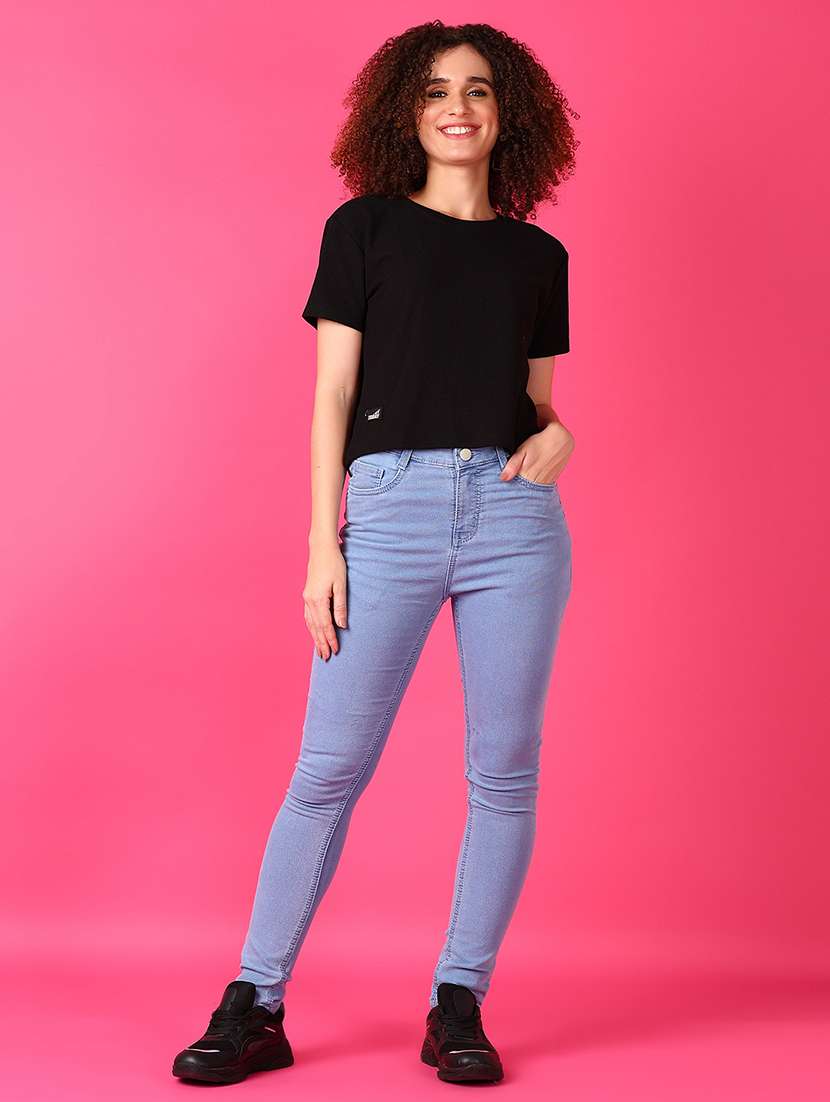 women round neck plain crop t-shirt - 21550522 -  Standard Image - 4