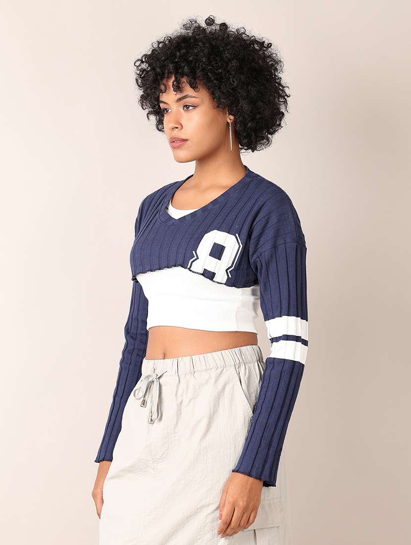 women printed long sleeves crop t-shirt - 21550566 -  Standard Image - 1