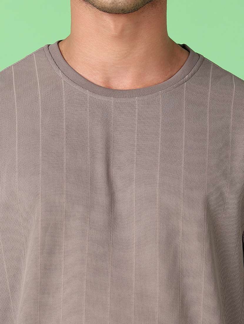men long sleeves plain t-shirt - 21550571 -  Standard Image - 4