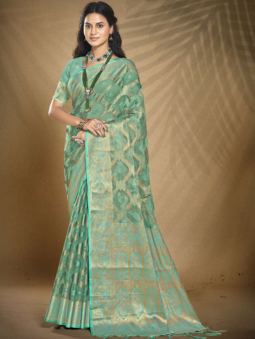 women self design banarasi saree with blouse