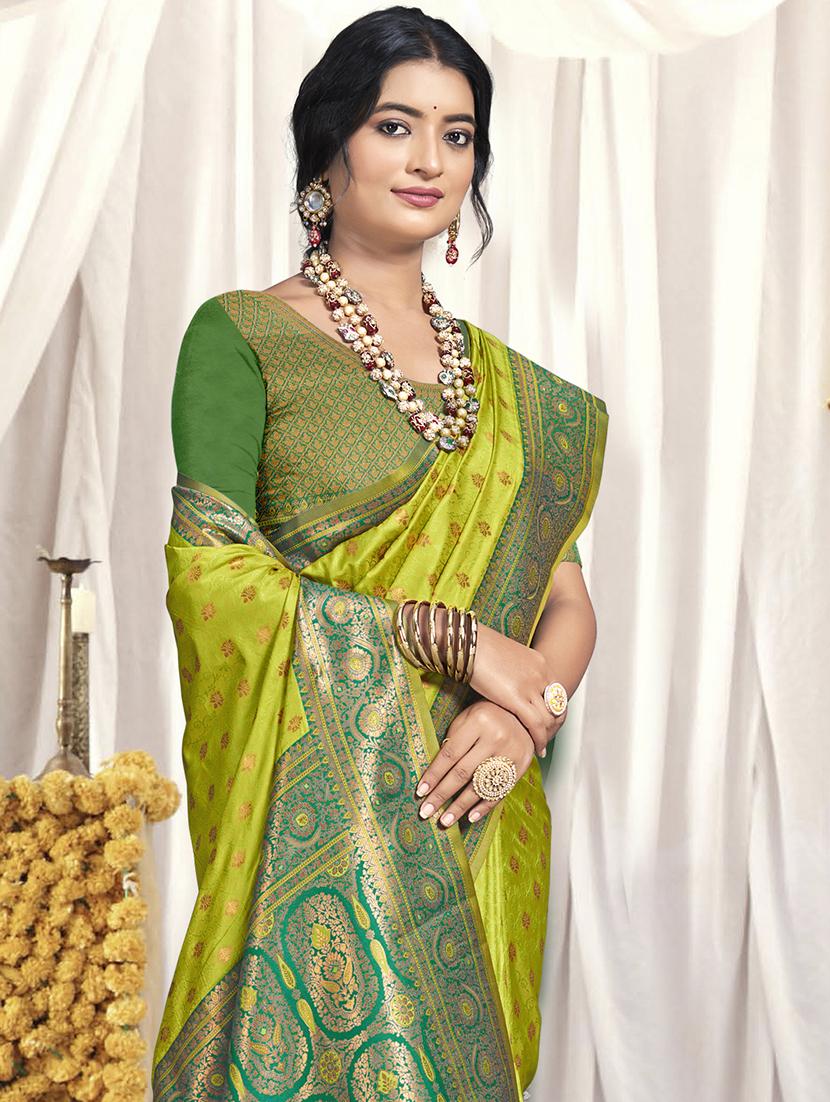 green silk handloom saree with blouse - 21551406 - Standard Image - 1