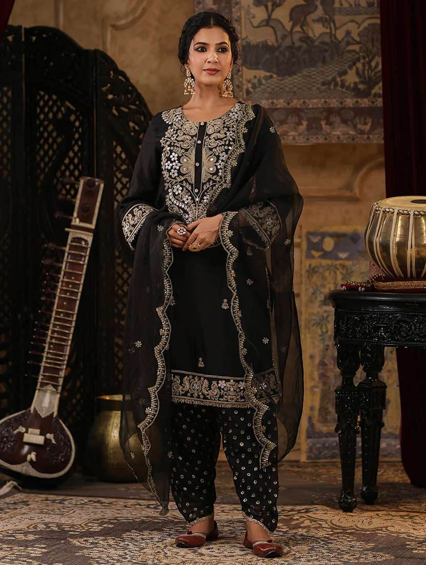women embroidered kurta salwar set with dupatta - 21551409 - Zoom Image - 0