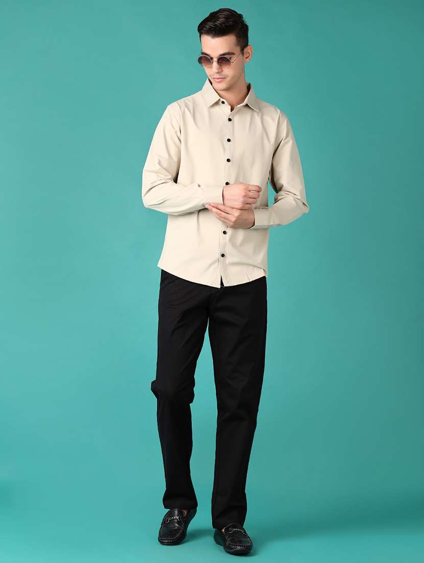 men mid rise solid chinos - 21553407 -  Standard Image - 4