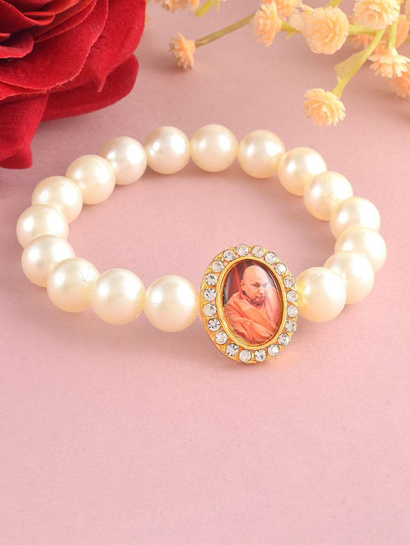 white crystal beaded bracelet