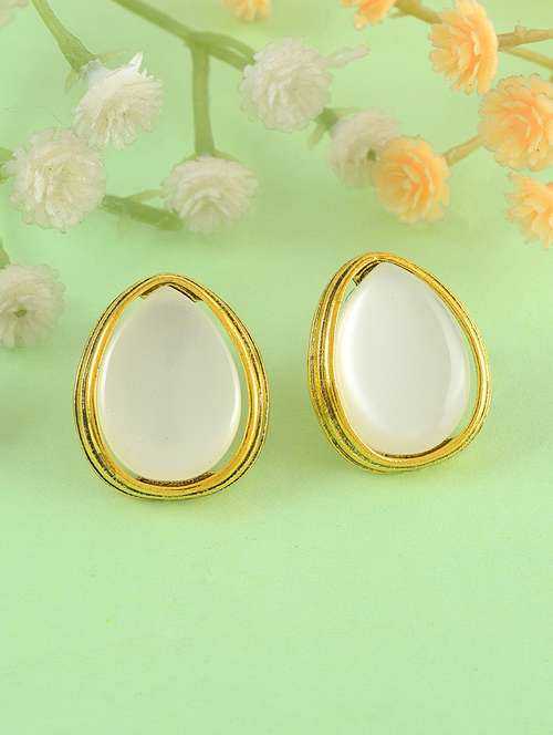 women gold brass studs earrings - 21553781 -  Standard Image - 0