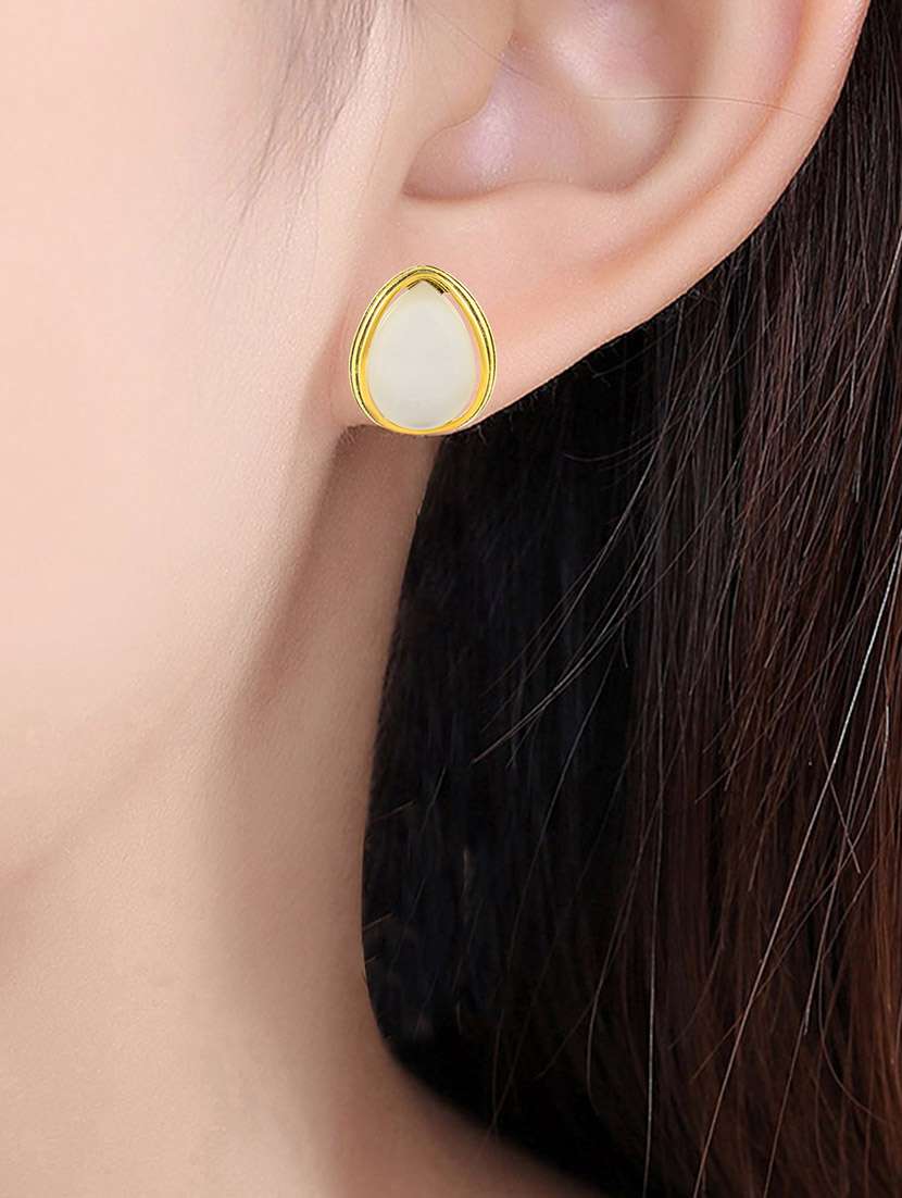 women gold brass studs earrings - 21553781 -  Standard Image - 4