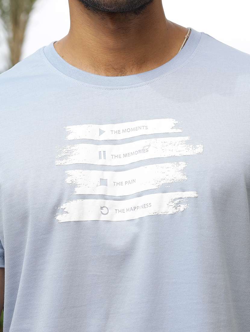 men chest print round neck t-shirt - 21553852 -  Standard Image - 4