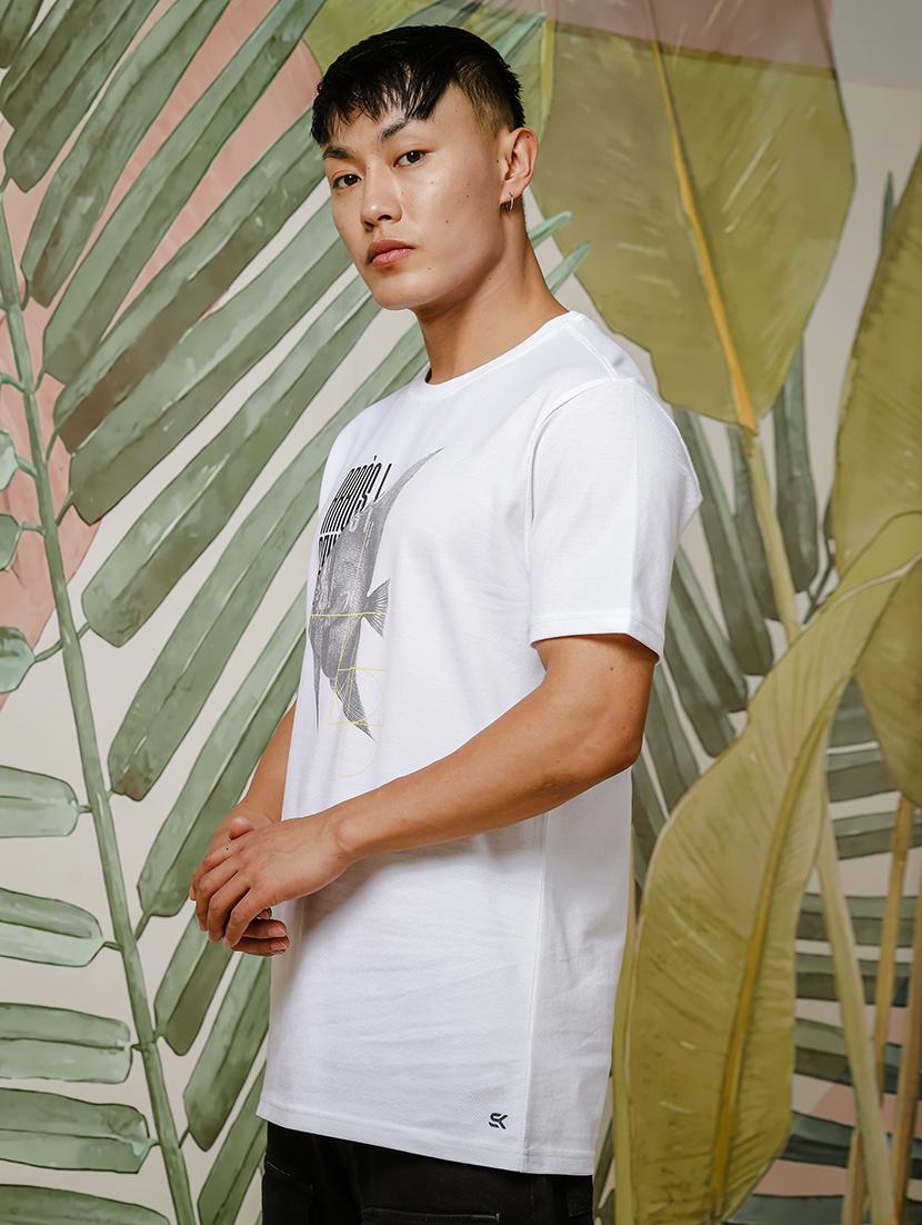 men chest print round neck t-shirt - 21553861 - Standard Image - 1