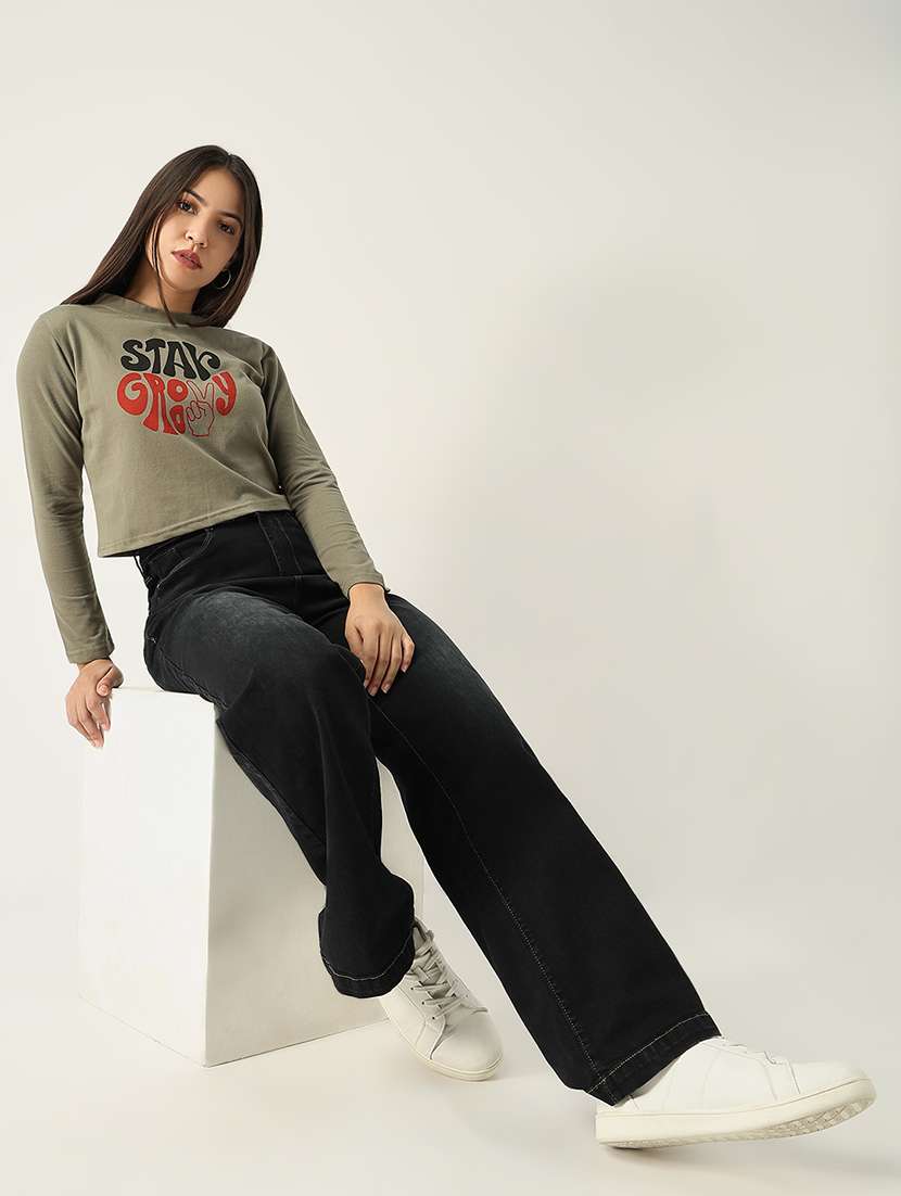 women front print round neck crop t-shirt - 21553999 -  Standard Image - 4