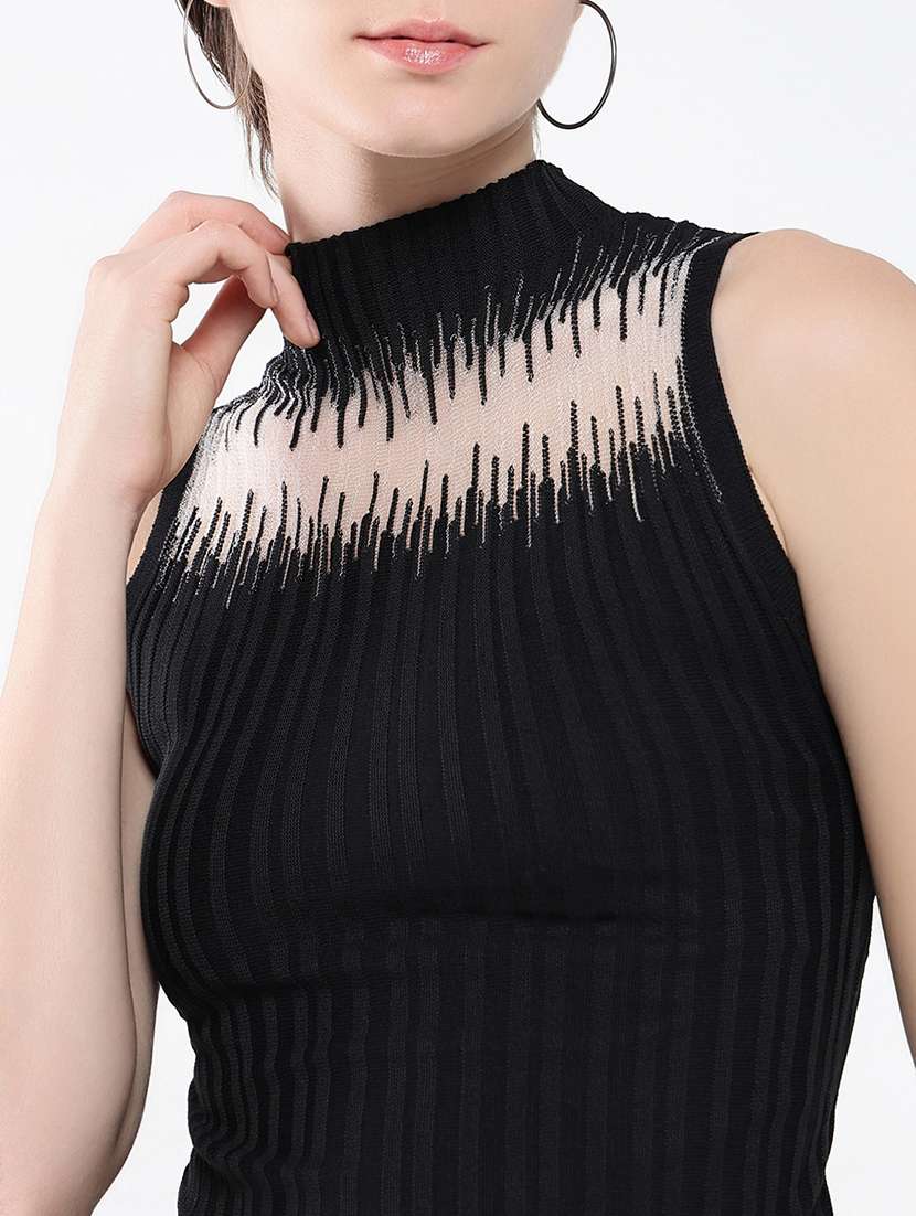 women black self-designed crop top - 21554069 -  Standard Image - 6