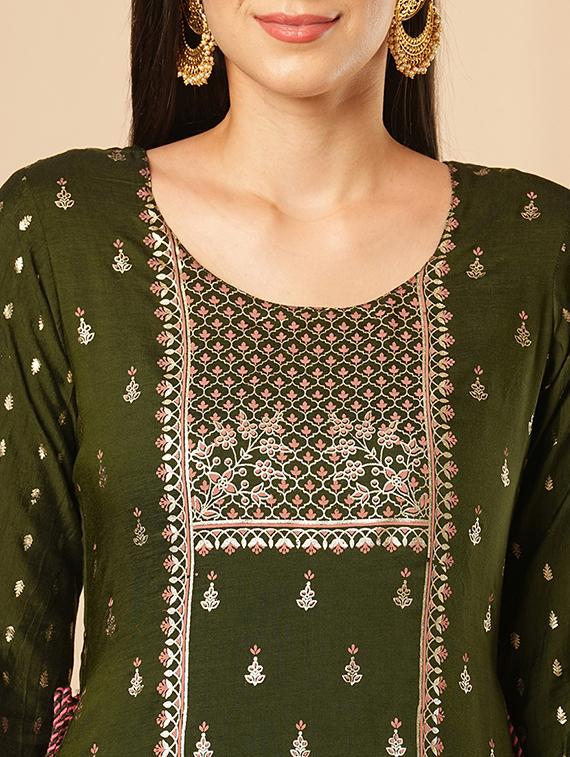 globus women green gold foil ethnic & floral print layered a-line festive kurta - 21554219 - Standard Image - 4