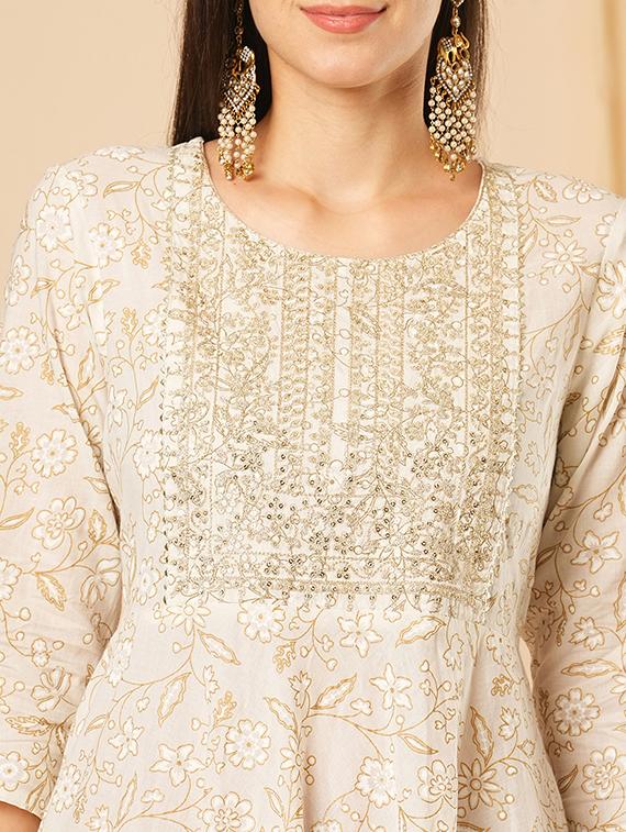 globus women white sequinned embroidered yoke allover floral print panelled anarkali kurta with narrow pants festive set - 21554288 - Standard Image - 4