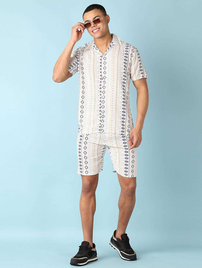 men printed short sleeve casual shirt - 21555720 -  Standard Image - 4