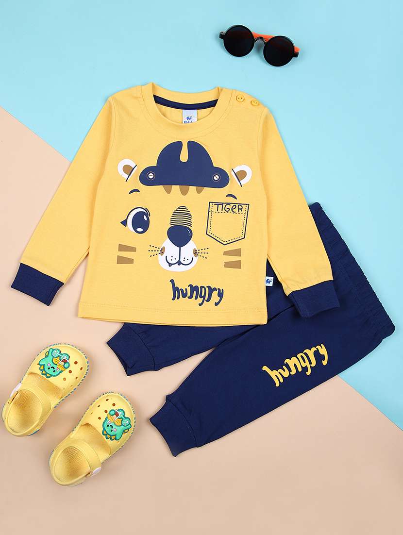 boys yellow graphic full length set