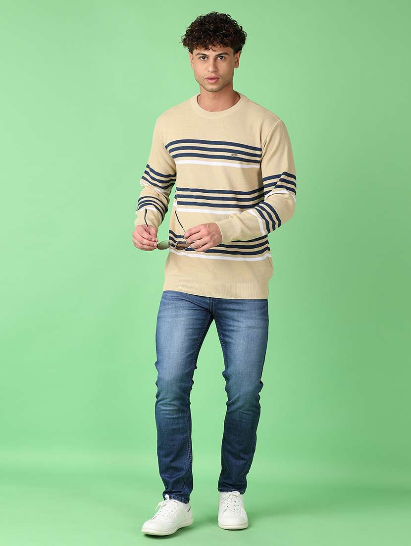 men long sleeves striped pullover - 21556196 -  Standard Image - 4
