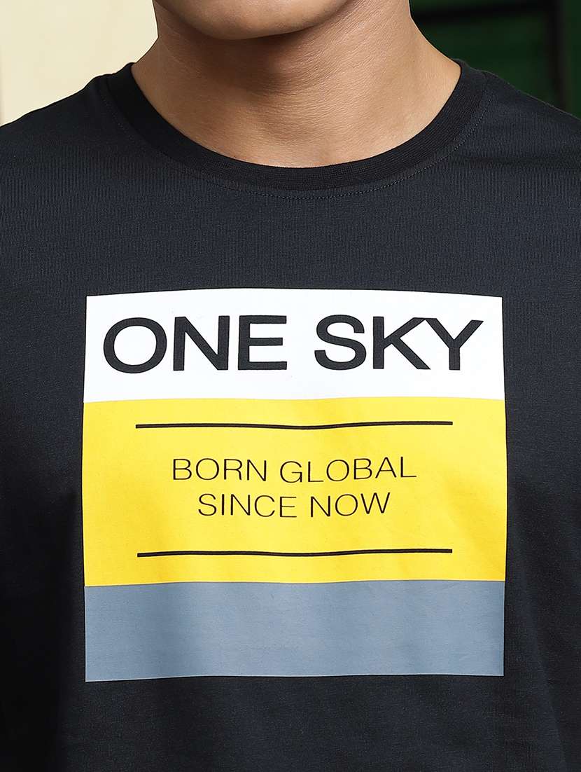 men chest print round neck t-shirt - 21556424 -  Standard Image - 4