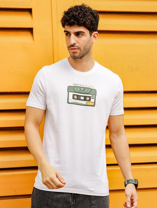 men chest print round neck t-shirt - 21557435 -  Standard Image - 0