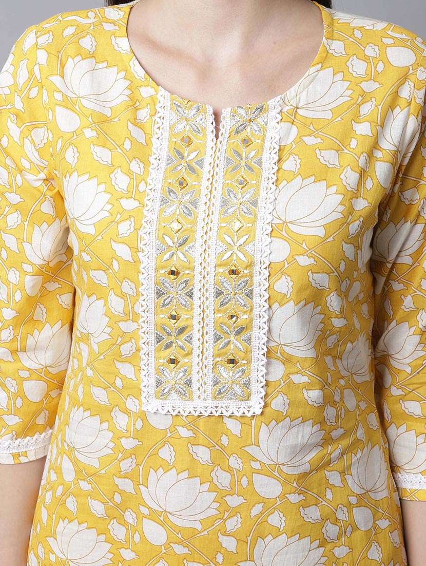 women floral printed kurta pant set with dupatta - 21558266 - Standard Image - 4