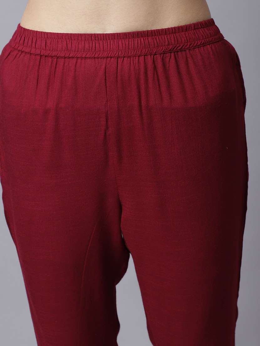 women embroidered kurta pant set with dupatta - 21558267 -  Standard Image - 4