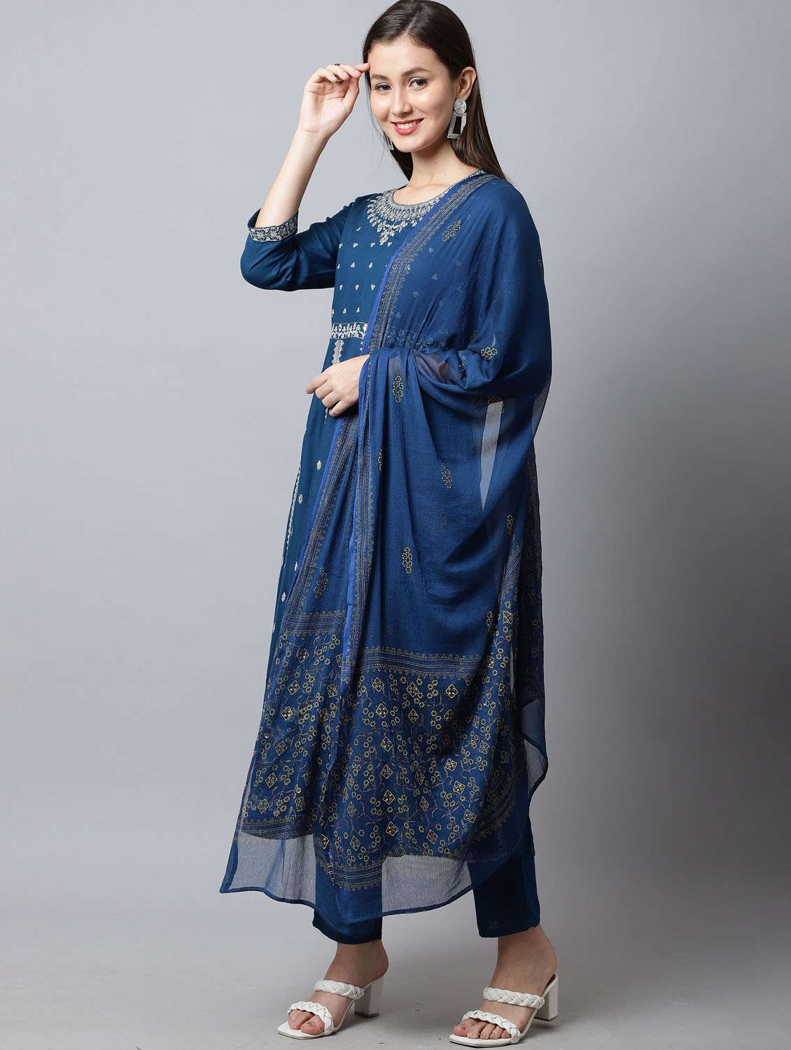 women embroidered kurta pant set with dupatta - 21558286 - Standard Image - 1