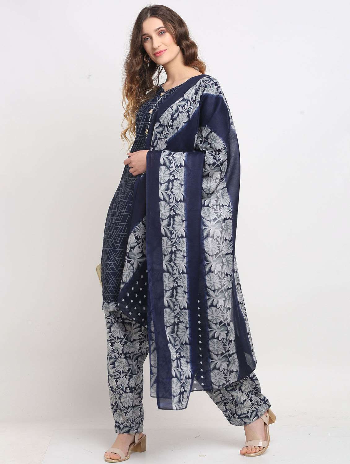 women three quarter sleeve kurta salwar with dupatta set - 21558391 -  Standard Image - 1