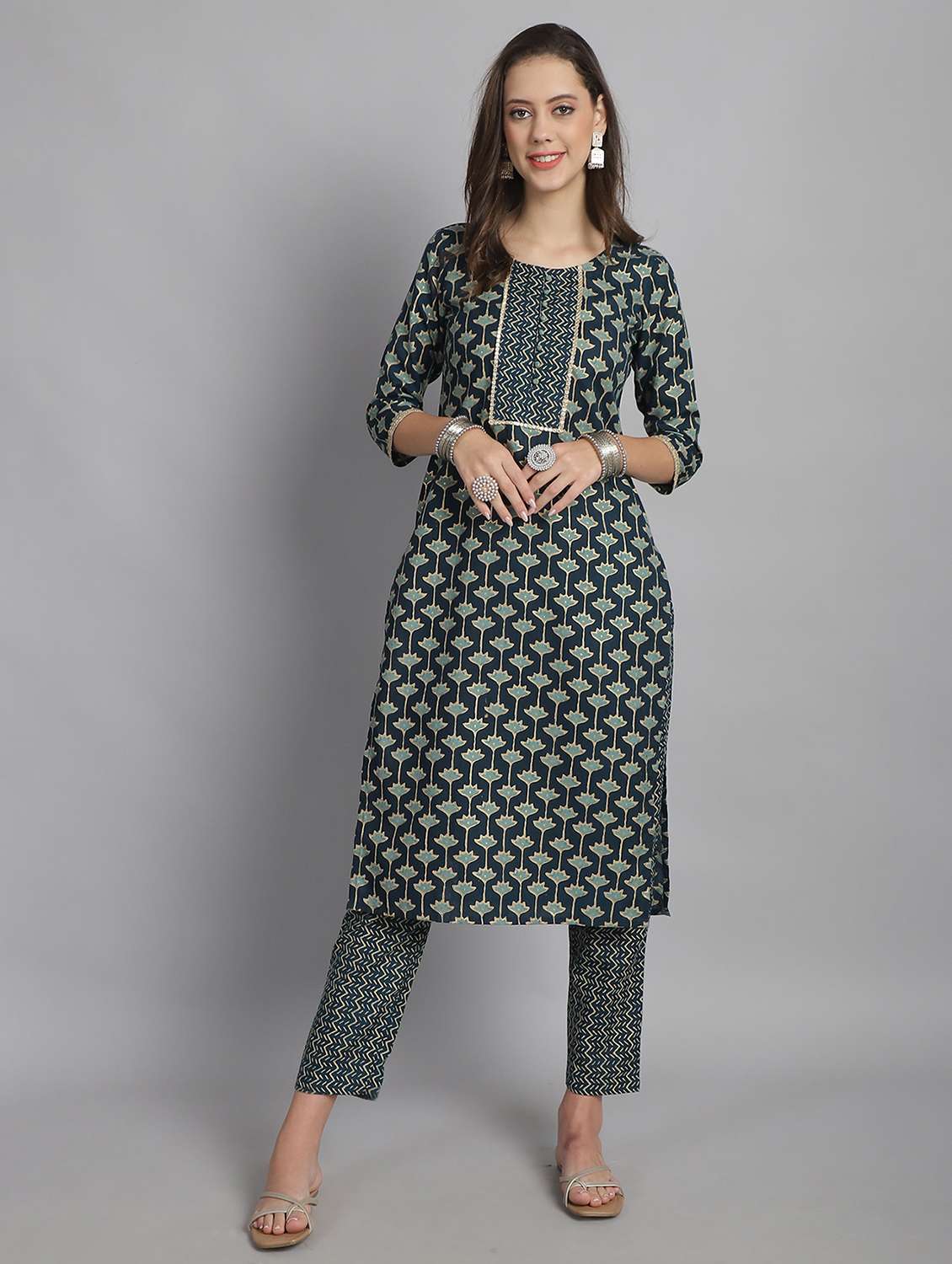 women navy blue printed kurta pant set with dupatta - 21558499 -  Standard Image - 4