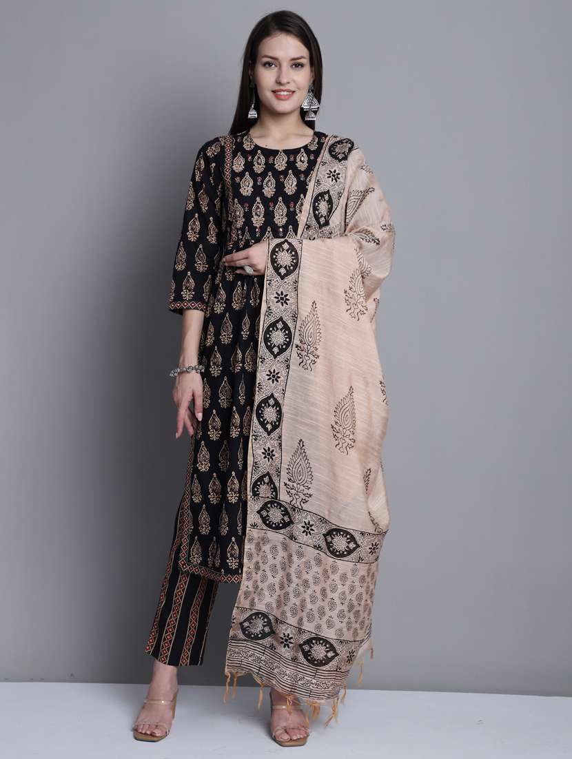 women printed kurta pant set with dupatta - 21558513 -  Standard Image - 4