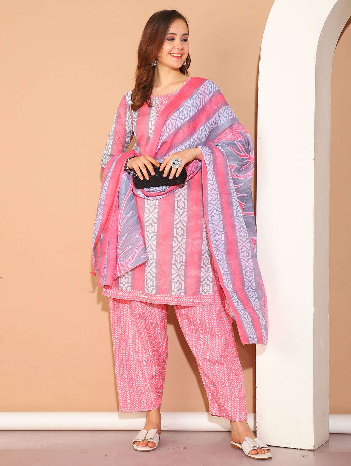 women printed kurta salwar set with dupatta - 21558516 -  Standard Image - 1