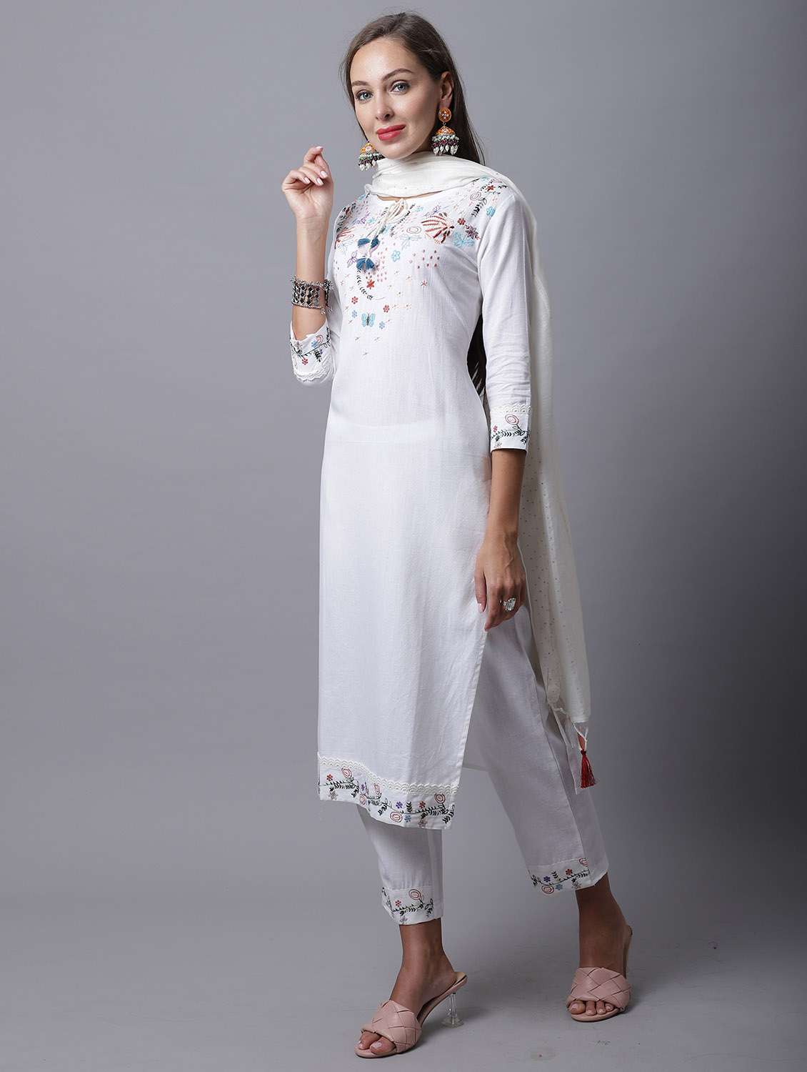 women embroidered kurta pant set with dupatta - 21558546 -  Standard Image - 1