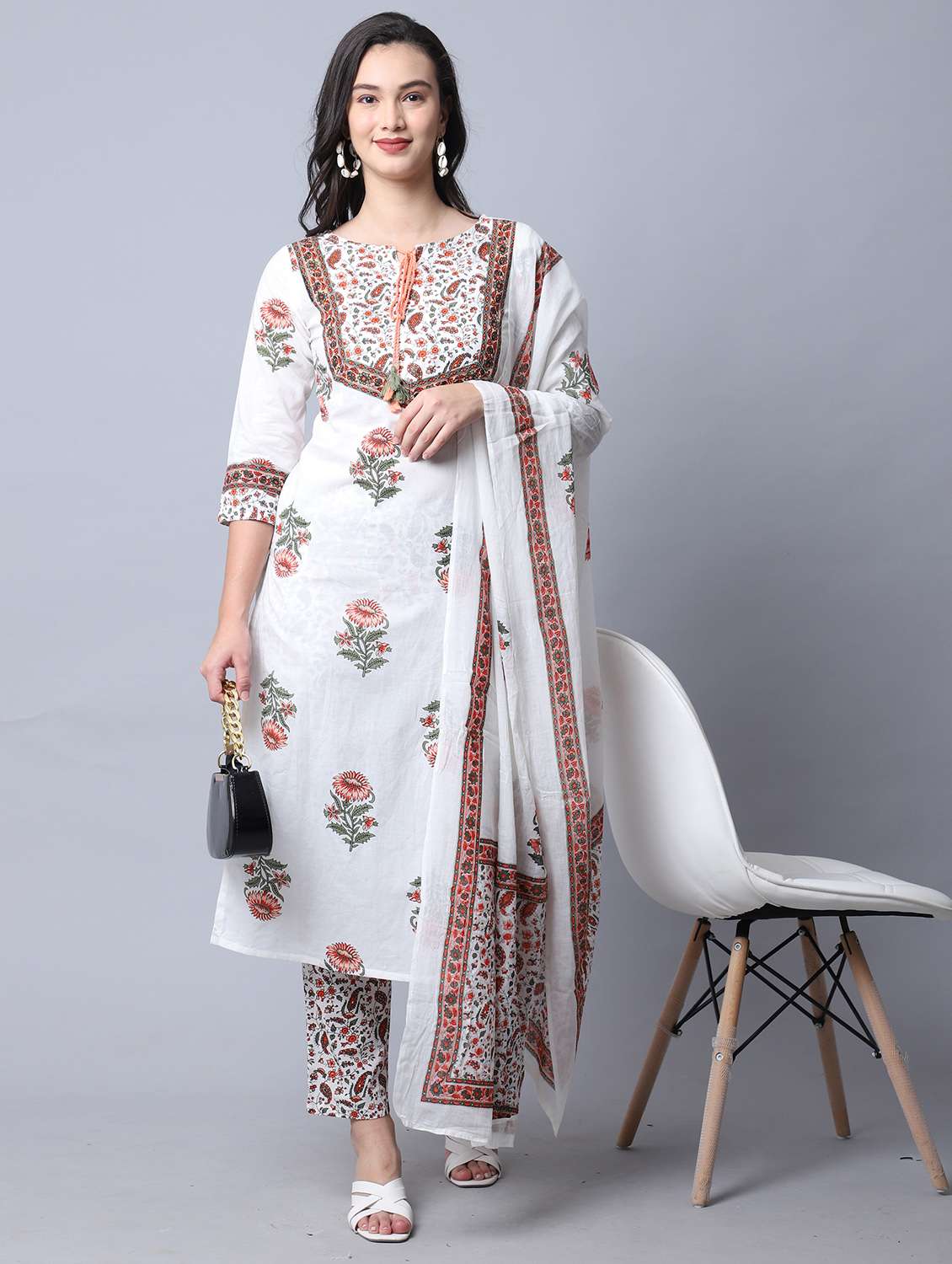 women floral kurta pant set with dupatta