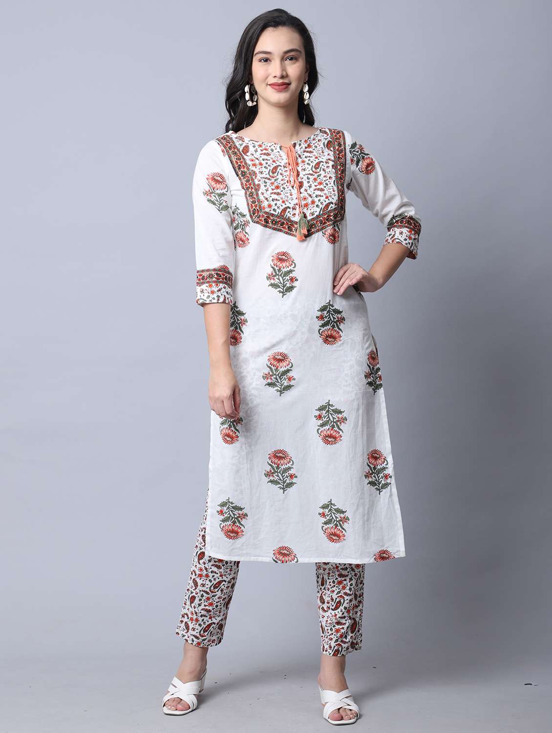 women floral kurta pant set with dupatta - 21558590 -  Standard Image - 1