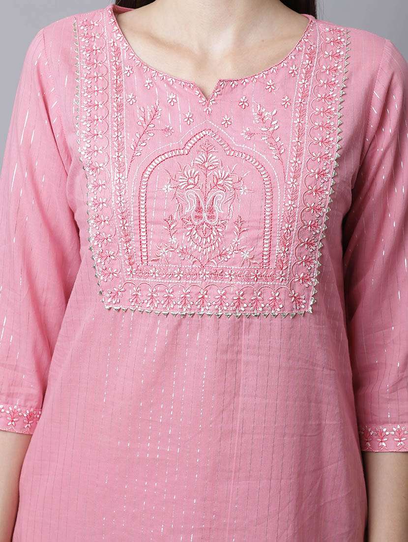 women embroidered kurta pant set with dupatta - 21558612 -  Standard Image - 4