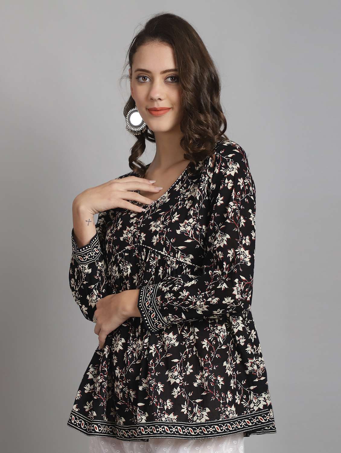 women black floral long sleeve top - 21558620 - Standard Image - 1