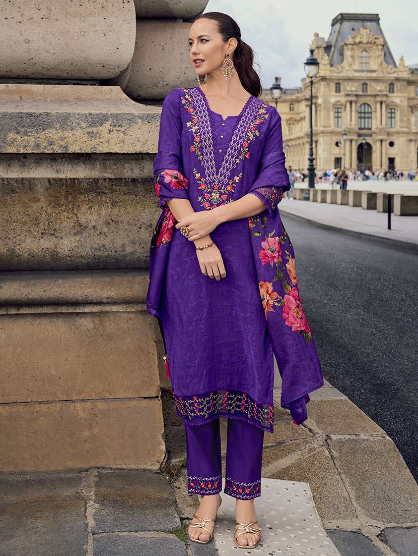 women three quarter sleeve kurta pant with dupatta set