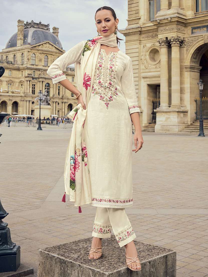 women embroidered kurta pant set with dupatta - 21558673 -  Standard Image - 1