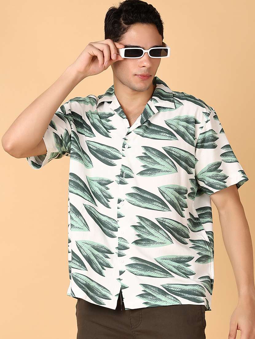 men printed short sleeve casual shirt - 21558815 -  Standard Image - 1