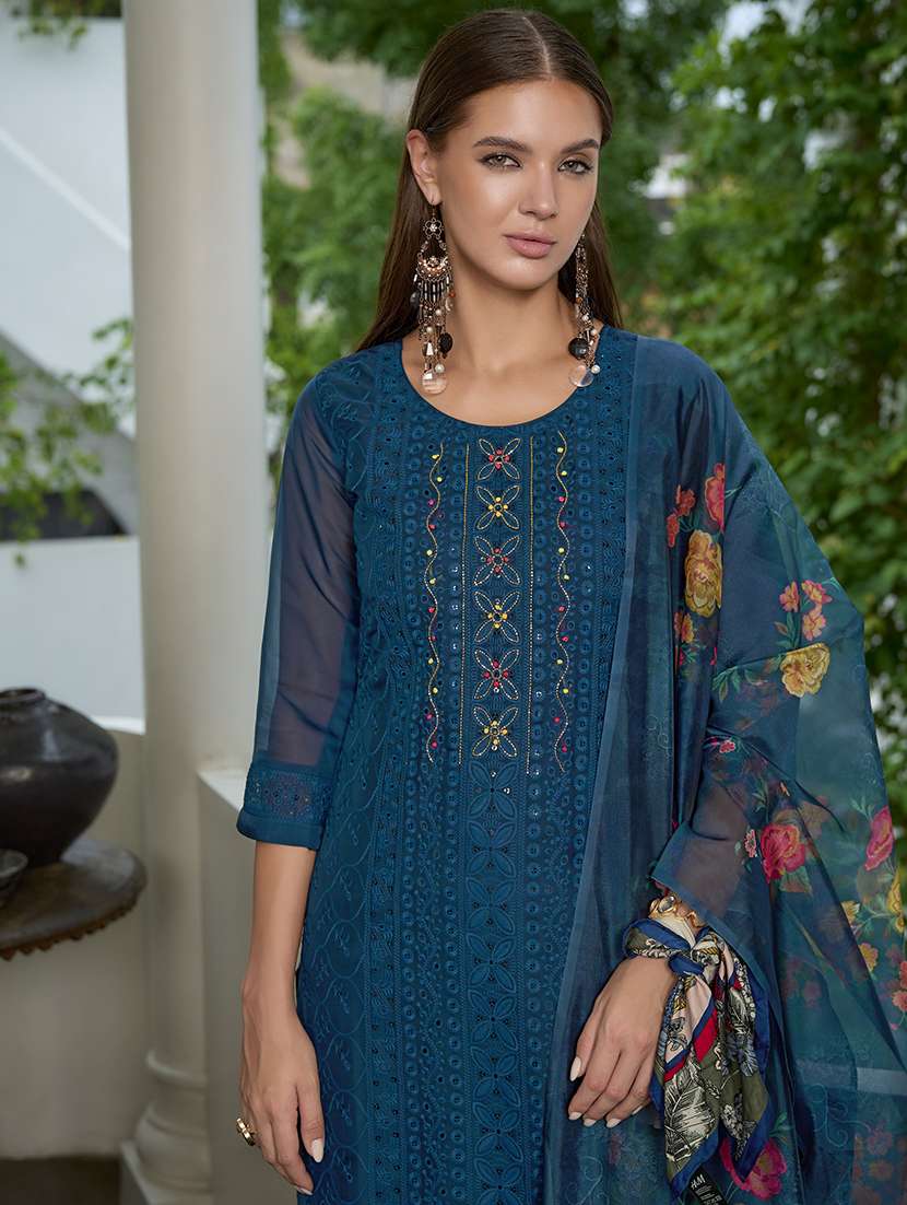 women three quarter sleeve kurta pant with dupatta set - 21559223 -  Standard Image - 6