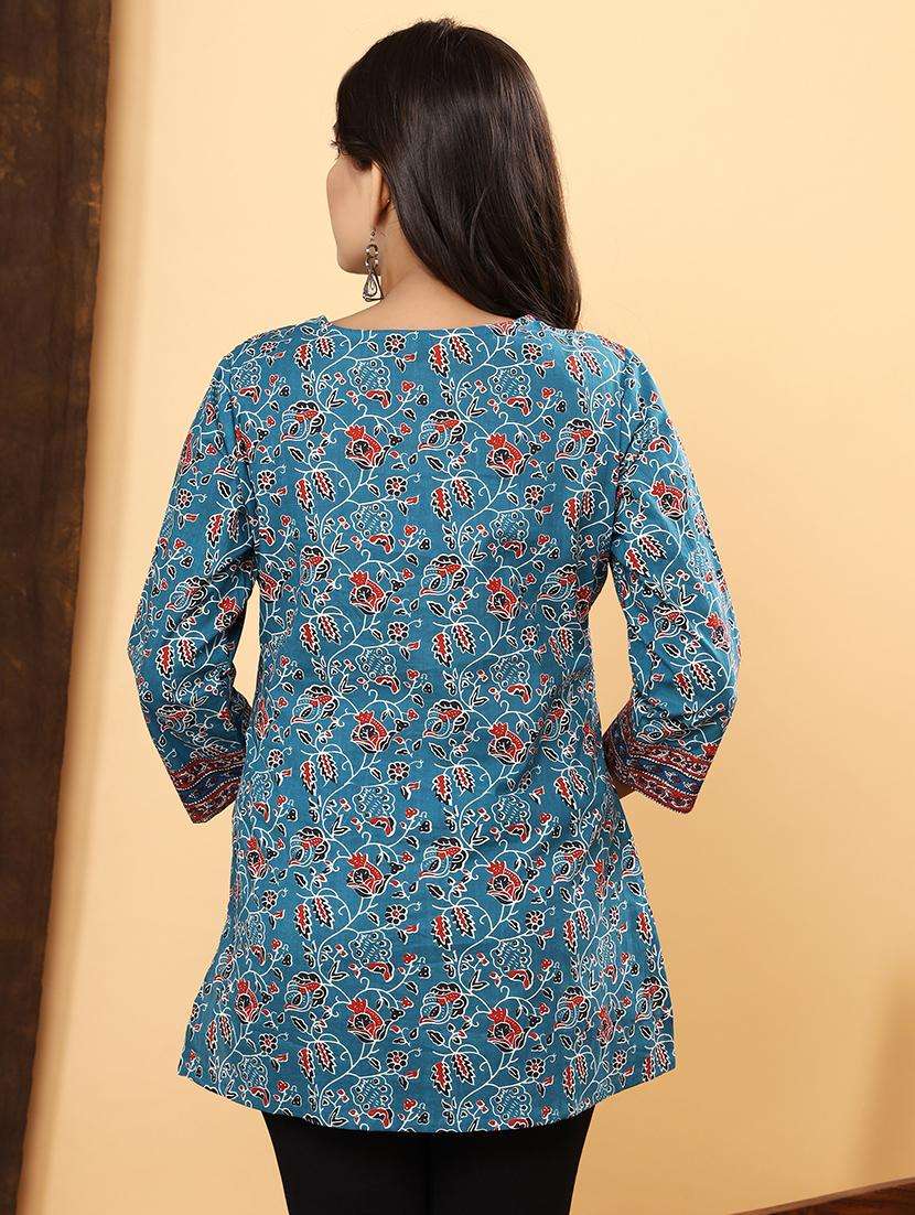 women floral three quarter sleeve kurti - 21559234 -  Standard Image - 4