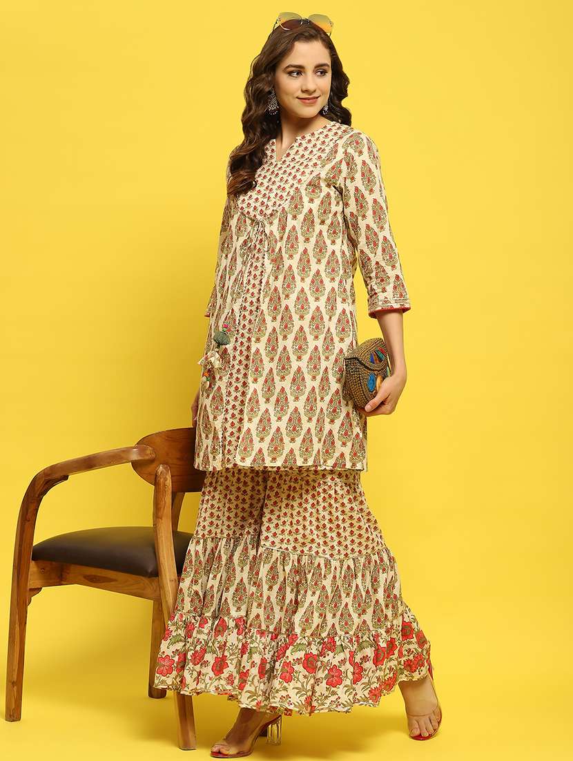 women printed three quarter sleeves kurta sharara set - 21559472 -  Standard Image - 4