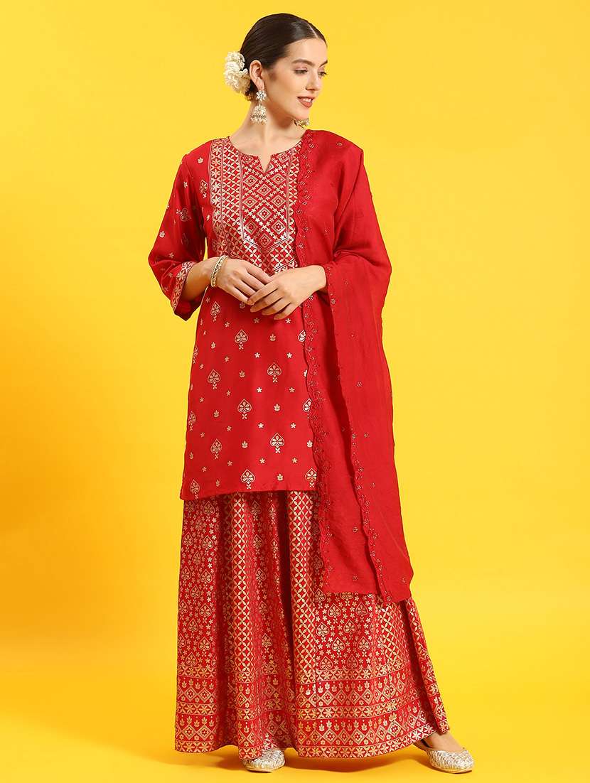 women three quarter sleeve kurta skirt with dupatta set