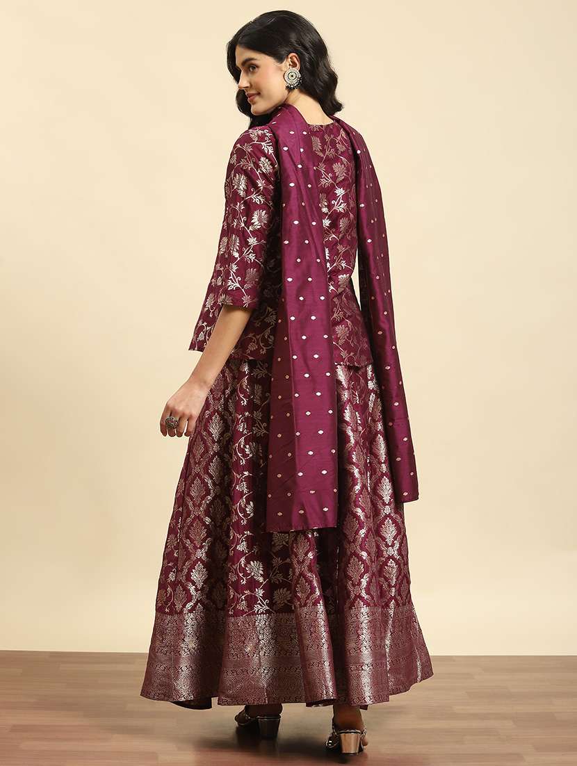 women magenta jacquard work lehenga set - 21559603 - Standard Image - 4