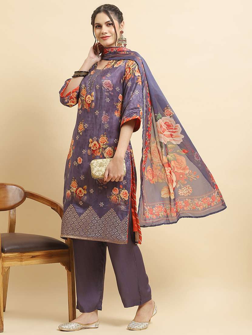 women three quarter sleeve kurta palazzo with dupatta set - 21559604 -  Standard Image - 4
