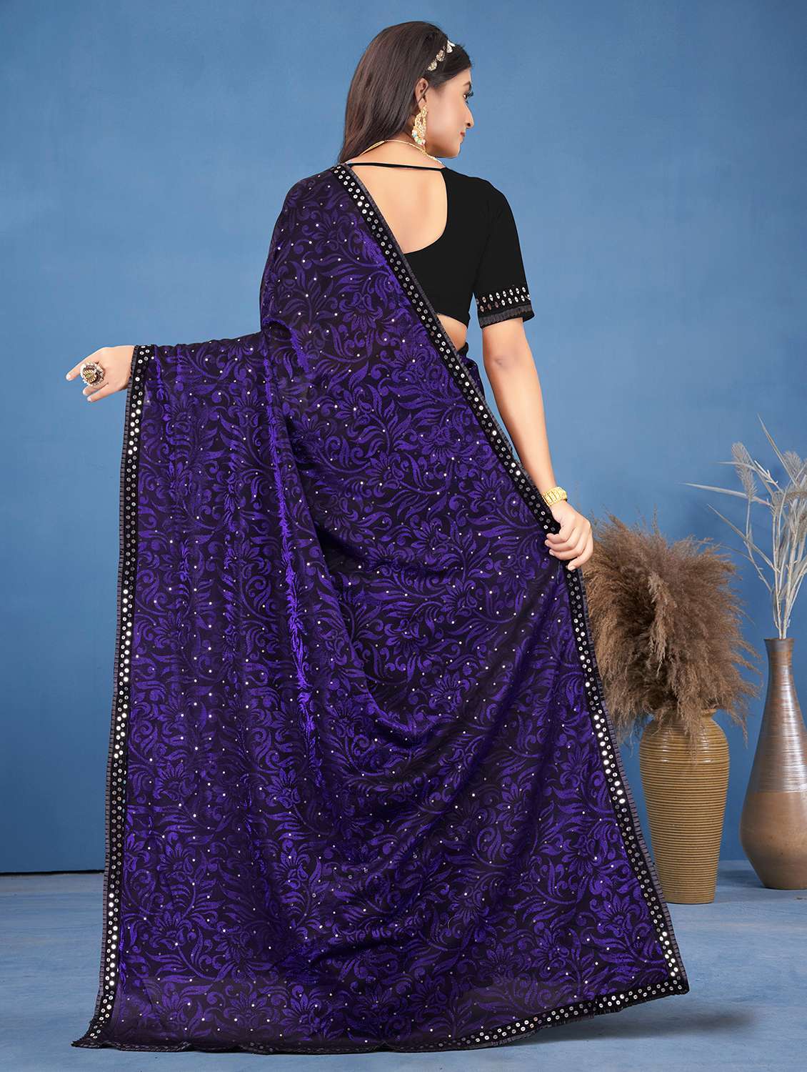 women floral printed saree with blouse - 21560135 -  Standard Image - 1